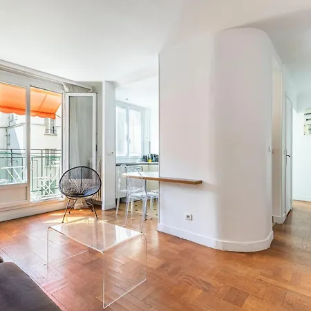 Apartment Lumineux + Terrasse - Hypercentre Paris